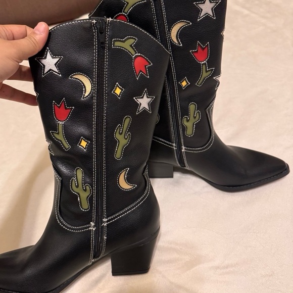 No Boundaries Women's Novelty Western Boots - Picture 10 of 10